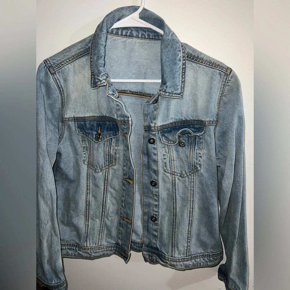 Denim jacket - Picture 2 of 4